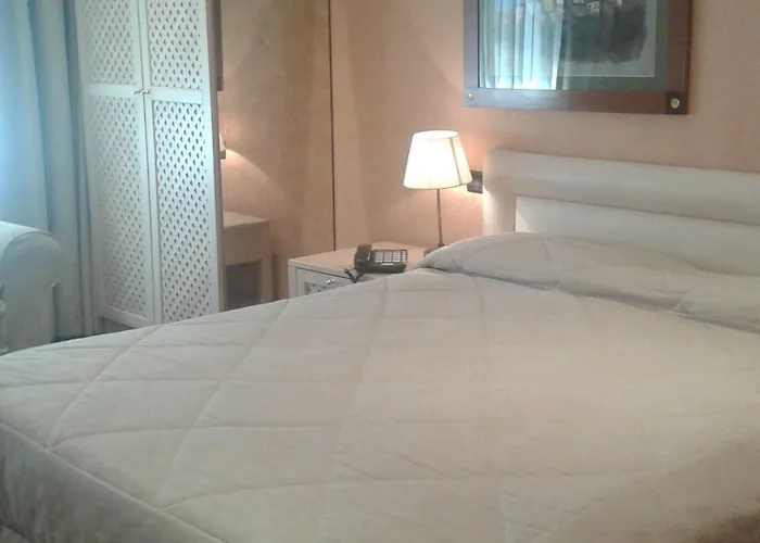 Colosseo Otel 2*